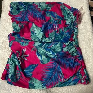 NEW Outdoor Oasis Pink Tropical Strapless Tankini Top M